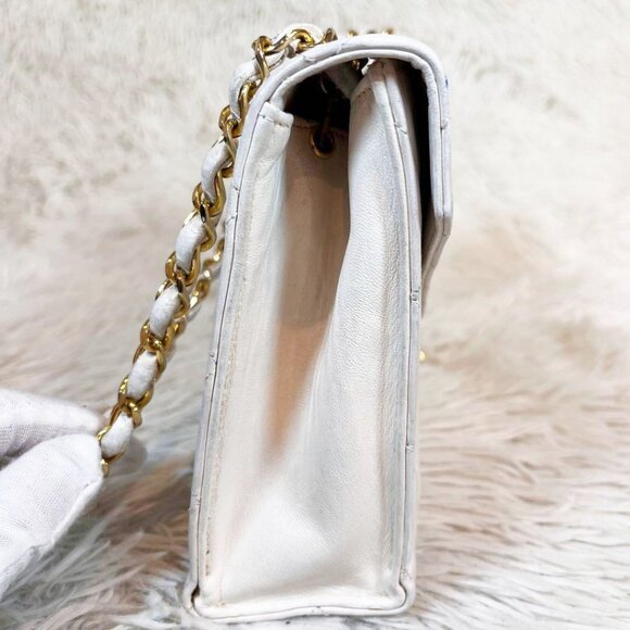 CHANEL 24K Vintage Flap Bag Lambskin Leather Quilted Chain Purse - Picture 5 of 15